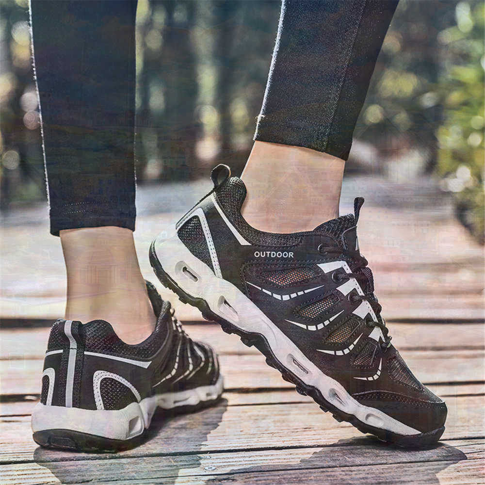Sumer Round Tip Silver Sneaker - Women'S Formal Accessories 评论和价格