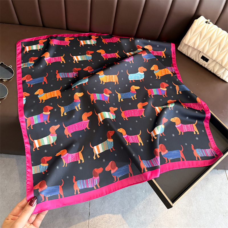 Fashion Wiener Dog Print Banda - Silk Scarf Square 评论和价格